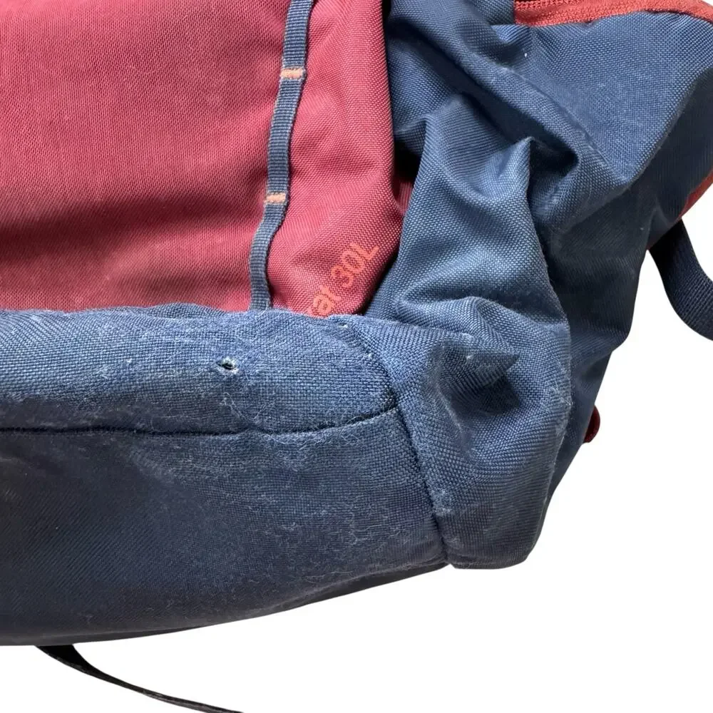 PATAGONIA Paxat 30L Backpack Womens Red Blue Daypack Pockets Zipper Laptop